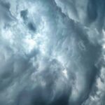 Início da semana será marcado por chuva isolada; temperaturas sobem gradualmente