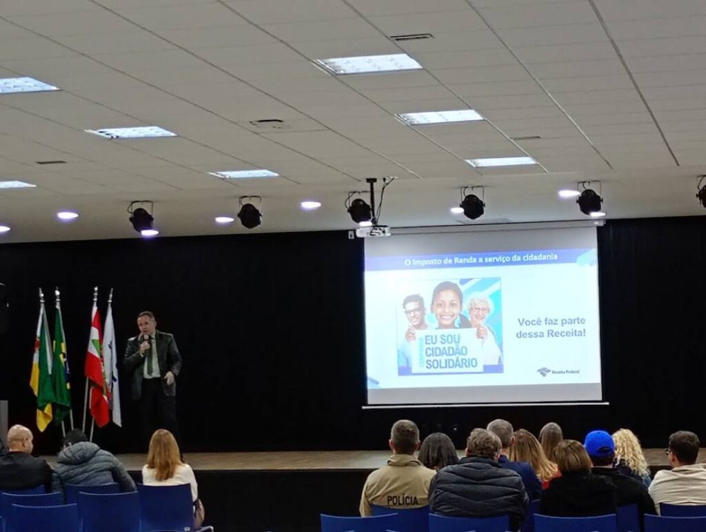 Palestra orienta sobre destinação do Imposto de Renda para fundos sociais